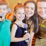 Michel Teló Instagram - Ontem a noite foi uma das mais emocionantes da vida! Família toda reunida e pela primeira vez, as crianças cantando juntas! Sim, tivemos nossa duplinha fazendo um dueto… e foi tão lindo, tão natural… tão eles!!!! Cada um do seu jeitinho e com aquela sintonia única q existe entre eles… Sem palavras pra esse momento… foi mágico! ❤️ #FamiliaFersozaTelo #MelindaeTeodoro #PresentedeDeus #AmorMaior