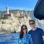 Michel Teló Instagram - Segundando com as fotos do domingão… que dia! 🩵 A ilha de Capri é o destino que todo casal merece conhecer, viu?! O sorriso fica largo e o coração quentinho de tanta coisa linda que têm pra ver e sentir! #Capri #ItaliaADois #TataEMichel