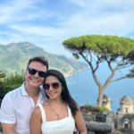 Michel Teló Instagram - Ah o verão italiano… 😍 Frutas, flores, a natureza e suas cores, como não amar?! Esse lugar exala amor e a gente tá assim: um casal apaixonado e até mais bronzeado… 😅❤️ #italia #tataemichel #italiaadois