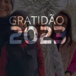 Michel Teló Instagram - Não tenho palavras pra agradecer todo o carinho que recebi de vocês. Foi um ano de muita música, de muitos palcos, mas também de momentos especiais que ficarão pra sempre no meu coração. A família,minha base SEMPRE, sem o apoio de vocês, nada disso seria possível. Obrigado por estarem sempre ao meu lado, mesmo nas estradas mais longas. E 2023, que ano, hein?! Cheio de desafios, mas também cheio de conquistas. Cada acorde, cada verso, foi um pedacinho desse ano incrível. Obrigado, 2023, por me ensinar tanto e por me dar a chance de levar alegria através da música. Vocês são demais, galera! Que venha mais música, mais amor e mais momentos únicos em 2024. Tamo junto! #anonovo #2023 #2024 #gratidao