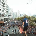 Michel Teló Instagram - TBT do carnaval… 👀 Carnaval é sempre muito especial e fica mais incrível quando a gente tem nosso próprio bloco! É bom demais! Fazem 20 anos que toquei na primeira micareta sertaneja e de lá para cá a gente tem feito a galera dançar e curtir. É sensacional ver tudo isso acontecer!!! 🙏🏼 Vem carnaval 2025! Tô pronto. #blocobemsertanejo #carnaval #bemsertanejo
