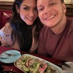 Michel Teló Instagram – Desfile das (fotos) campeãs… celebrando o pós-carnaval bem do nosso jeitinho, com muito trabalho e muito amor! 
👩🏻❤️👱🏻‍♂️
️