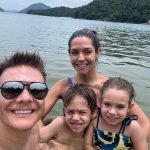 Michel Teló Instagram – Bom domingo! Que seja de bençãos e muitos sorrisos junto de quem vc ama! 🙏🏼💛💙