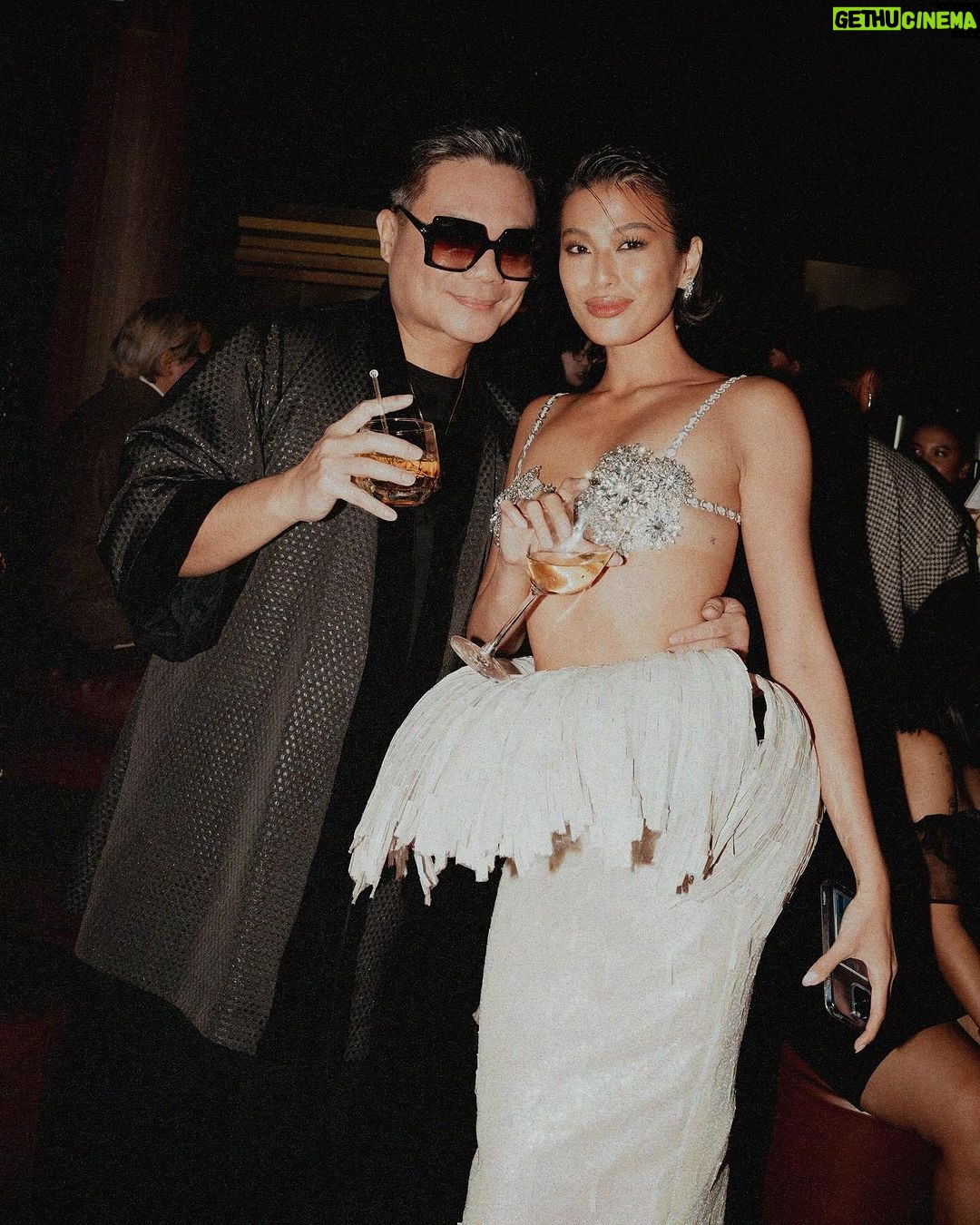 Michelle Dee Instagram - A legacy worth celebrating 🥂 #MAKEITBIG #MAKEITMEGA Wearing @cherryveric @lunabydrakedustin Style @ryujishiomitsu @teamryujishiomitsu @kurtabonal @shera.png Face @davequiambao_ Hair @nellyseboy Photos @motions_by_isaac
