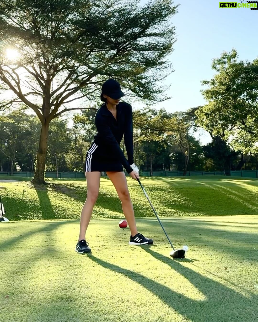 Michelle Dee Instagram - A little bit of FOREplay before #2024 begins ⛳️(get it, get it?) ✨
