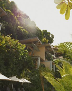 Michelle Dee Instagram - Dora goes to El Nido 🌴🎒🌞 #filipinas