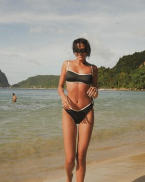 Michelle Dee Instagram - Dora goes to El Nido 🌴🎒🌞 #filipinas