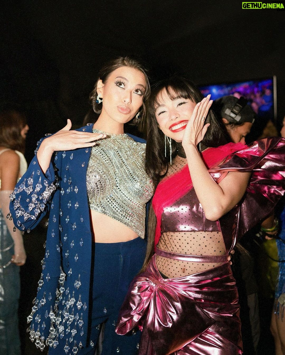 Michelle Dee Instagram - NOYPI!! π«‘π€π΅π #ootdee Wearing @cheetahriverastudio @justbonita8 @lunabydrakedustin Style @ryujishiomitsu @teamryujishiomitsu Face @davequiambao_ Hair @nellyseboy Associate stylists @kurtabonal @shera.png #DeeSpecialAppearance #ABSCBNChristmasSpecial2023 #michelledee #mmd #mmdverse Araneta Coliseum