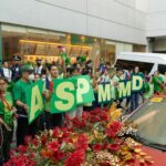 Michelle Dee Instagram – ‘Tis the season to be grateful! 🇵🇭✨
What a journey Miss Universe was! Your support was everything – it kept me going even from miles away. 🤍 #BAYANIHAN
A massive thank you to @smsupermalls @themallofasiaofficial @stweets for hosting this unforgettable homecoming parade. It was a full circle moment from my first #HelloUniverse video all the way to the parade! Thank you for always having my back!
To the Miss Universe Philippines Organization @themissuniverseph, your faith in me meant the world. I was so proud to carry our flag on the global stage but I wouldn’t have been able to do so without your trust. Thank you for everything. 🫶🏻 To @empiretv.ph, thank you for producing and coordinating the whole parade.
To my incredible mentors, designers, and the whole #TeamMMD – your wisdom and training were my secret weapons. Thank you for sharing “the vision” with me and syempre for all of your creative expertises as well, I couldn’t have done it without all of you. 💯✨
Of course to my home network @sparklegmaartistcenter @gmanetwork, need I say more? Your love and support for my whole career is unmatched. Thank you. 🙏🏻
Seeing all your faces at the parade, feeling the love and energy – it was just magical. We did this together, FILIPINAS! Here’s to more milestones together. 🤍✨ #mmdverse
Ps: there’s so many people I want to thank but a caption can never suffice! I have a mini documentary series coming soon on my YouTube channel so please don’t forget to subscribe! (Link in bio)
#FILIPINAS #MMDHomecomingParade #michelledee #mmd #dee5tiny #wmmmo