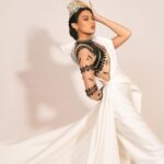 Michelle Dee Instagram - My journey of a thousand steps will always lead back to all of you. 🇵🇭🖤 #MMDHomecomingParade #QueenOfHearts 📸 @dennisulit Produced by @personifi.io Wearing @markbumgarner ♠️ @jewelmer Styled by @ryujishiomitsu Face @davequiambao_ Hair @nellyseboy Associate stylists @kurtabonal @shera.png #michelledee #mmd #mmdverse #bayanihan #FILIPINAS
