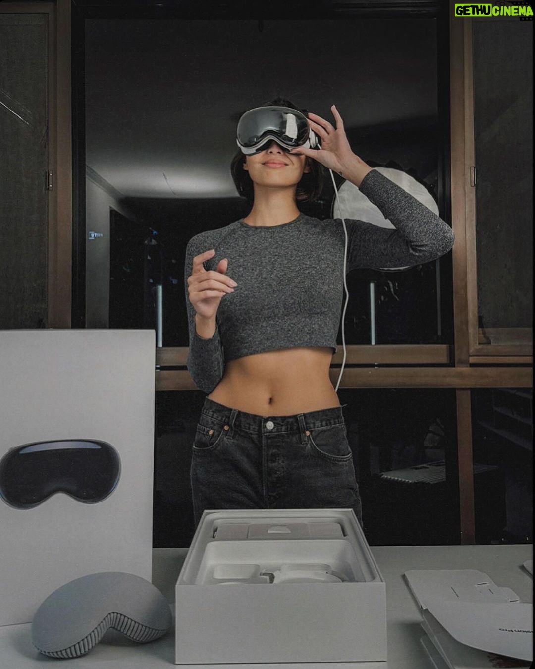 Michelle Dee Instagram - This is not a look you’re used to seeing me in but…. A big factor of most success stories are the individual skill sets that we have that shine behind the scenes. 💯 In my case I’ve ALWAYS been a creative, a visual storyteller (even before I became an actress), an entrepreneur and a nerd that loves anything that can make my creative process more engaging. I’ll be sharing my secrets very very soon with @personifi.io 🔒 🔜 watch out for it