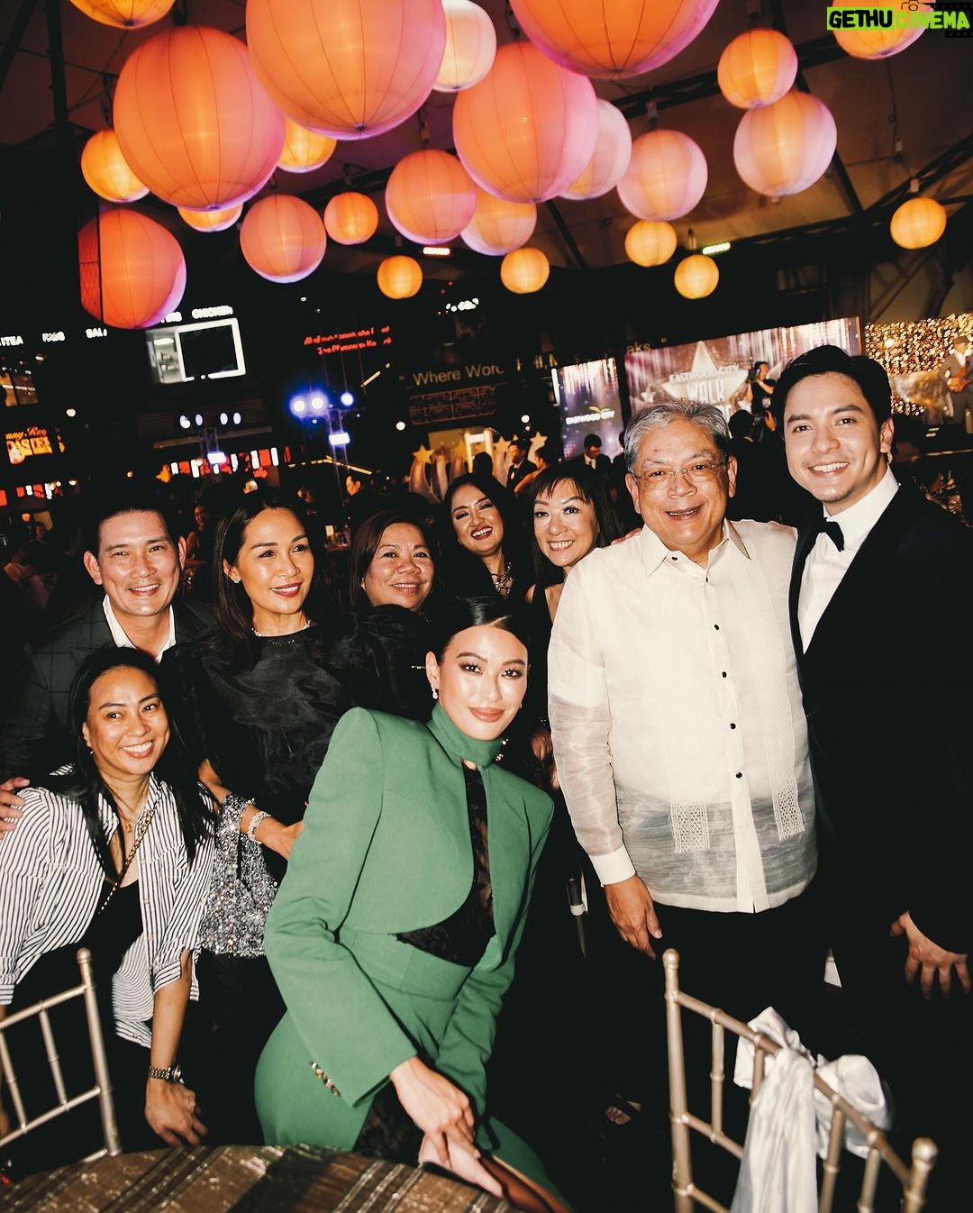 Michelle Dee Instagram - Dare to dream and dare to make those dreams come true. ⭐️ WE DID THIS! Thank you #Filipinas 🇵🇭✨ Thank you for inspiring me everyday. I can only hope to do the same for all of you. To the Eastwood Walk of Fame, German Moreno Foundation, my family, managements, friends, mentors and to everyone that helped me get to where I am today, MARAMING MARAMING SALAMAT. Where would I be without all of you so this one is definitely for US. 🪽 #mmdverse #teamMMD Wearing @markbumgarner & @ctj_carlthejeweller Face @davequiambao_ Hair @nellyseboy 📸 @karlotorio 🎥 @motions_by_isaac @personifi.io #MMDWalkOfFame #DEEPATAPOS Eastwood Walk Of Fame