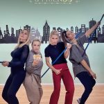 Michelle Hunziker Instagram - Tutti carichi per la seconda puntata di #MichelleImpossible! Ecco un po’ di prove e backstage!!! 😂 Con me domani sera: @ilvolomusic @serena_autieri @belenrodriguezreal @katioska76 @magoforestofficial @gialappasbandofficial @ninazilliofficial @therealauroragram @claudiobisio_insta_official @thebeatbox_official 🎬 @luca_duke