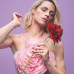 Michelle Hunziker Instagram - Fiore 🌷 dopo fiore 🌺 inizia la primavera …🌸… Cover story di @thatsfabofficial Foto @leandroemede Hair&Makeup @laurabarenghi Fashion editor @simonamelegari @gra69