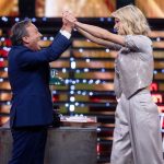 Michelle Hunziker Instagram - Si è conclusa anche questa seconda magica edizione di #MichelleImpossible… il primo grande GRAZIE non può che andare a voi, che ci avete fatto entrare nelle vostre case per donarvi qualche ora di divertimento. Il secondo GRAZIE è per quel grande team che ha lavorato in studio con passione per rendere possibile questo show e il terzo GRAZIE a loro, i miei compagni di viaggio in questa indimenticabile avventura ❤️ @serena_autieri @pierfrancescofavino @pierochiambretti @pioeamedeo83 @alessandroristori.official @j.axofficial @dj_jad_il_sarto @magoforestofficial @therealauroragram @gialappasbandofficial @irondojo_ 📷: @pierpapo_ferreri