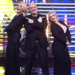 Michelle Hunziker Instagram - Grazie per averlo reso… POSSIBLE 🙌🏼 #MichelleImpossible Un grazie speciale alla @gialappasbandofficial e @roccotanica_official, il mio regista Luigi Antonini, tutto il gruppo degli autori, la mia vocal coach @therealmonicamagnani, la mia super live band e il corpo di ballo ❤️ 📷 @pierpapo_ferreri