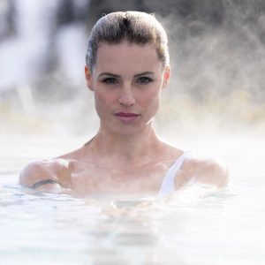Michelle Hunziker Instagram - Un bacio 💋….

Pic by @pierpapo_ferreri