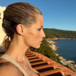 Michelle Hunziker Instagram – Un bacio….per questa estate 2022….❤️ 
#solocosebelle