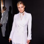 Michelle Hunziker Instagram - Ogni evento importante della mia vita è stato firmato Giorgio Armani. Un affetto e una stima incredibile per un uomo che ha creato un impero con la sua energia,la sua forza, costanza e perseveranza. Non ha mai mollato neanche un secondo ed è d’ispirazione per tutti noi. Ho passato due ore a vedere opere d’arte in tessuto e sognato come tutte le donne con lui. Thanks ❤️ @giorgioarmani #giorgioarmani @belenrodriguezreal