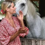 Michelle Hunziker Instagram - Oggi ho portato le girls ad una gita fuori porta 😎 #🐐 📷 @luca_duke Grazie @ferdy_wild ❤️ Ferdy_wild
