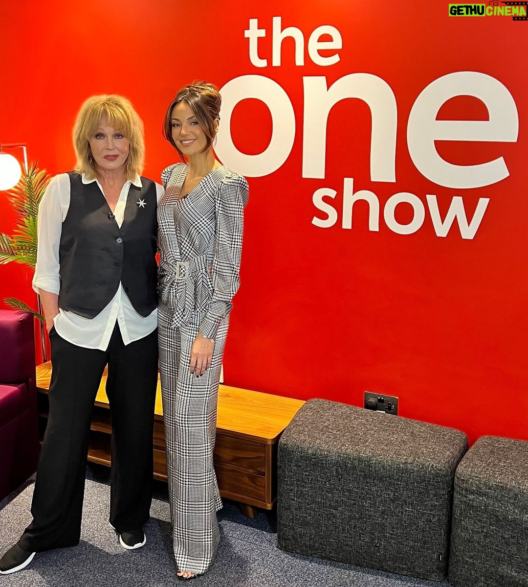 Michelle Keegan Instagram - Me and my onscreen Mother-in-law. (We love each other really 🤣♥️) What a day!!!! So overwhelmed with all your amazing messages about Fool Me Once. Thank you, thank you xxx