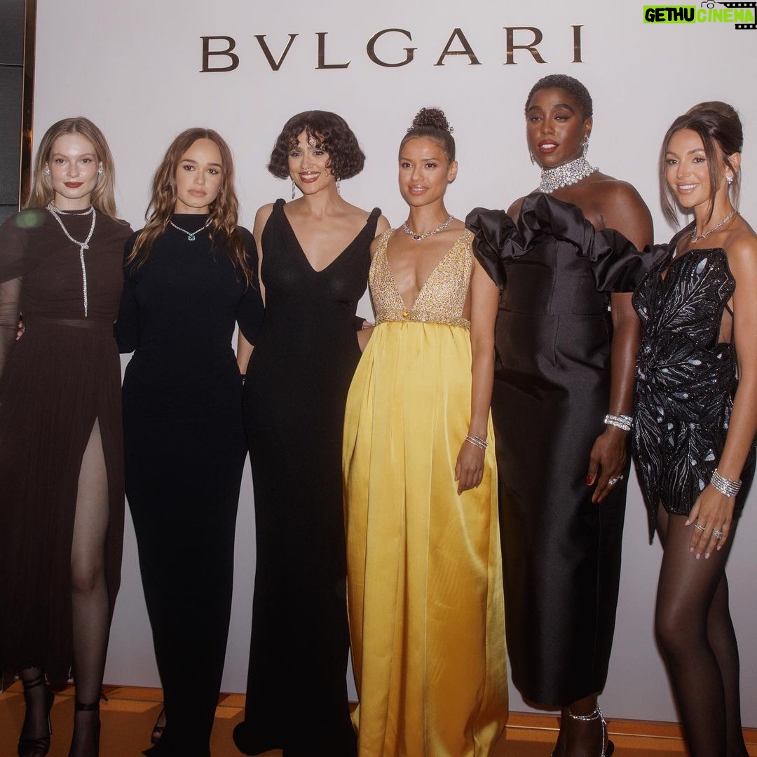 Michelle Keegan Instagram - All dressed up & decked out in @bulgari to celebrate the new @bulgari Mediterranea collection ๐โจ Dress @rahulmishra_7 Jewellery @bulgari Shoes @sergiorossi Clutch @lulu_guinness Styling @kelvinstylist Hair @haroldcaseylondonhair Make up @krystaldawn_mua Bulgari Hotel London