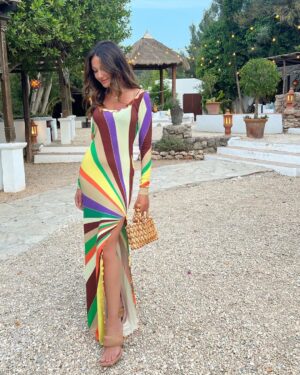 Michelle Keegan Instagram - 🌈🏝️🍊☀️💜🥥