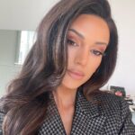 Michelle Keegan Instagram - A rare selfie moment 🤳🏽📸