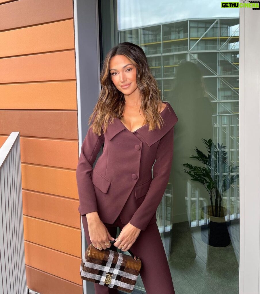 Michelle Keegan Instagram - Suited & booted for tonight’s Netflix ‘See whats next’ event. Talking all things Fool Me Once 🤎 @netflixuk London, United Kingdom
