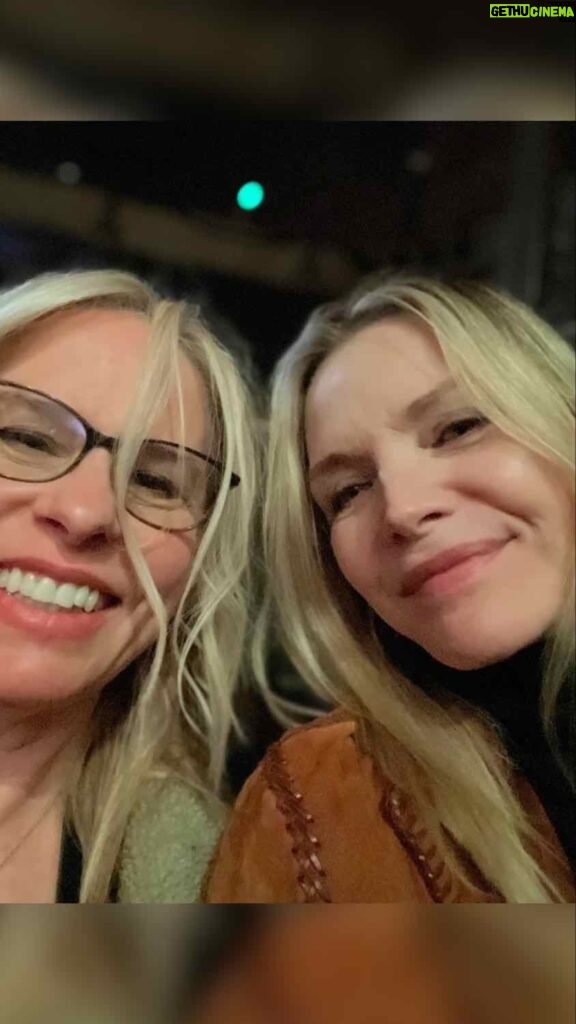 Michelle Pfeiffer Instagram - I discovered @crowdedhousehq during a pretty low point in my life. I listened to their song “Don’t Dream It’s Over” over and over again with one of my besties @vondashepard. It gave me strength and hope. Music can do that. 🤍 Saw them perform for the very first time last night at @thewiltern Theatre in LA. Thank you Vonda and Mitchel for making it happen. It was so special re-living those songs and memories with you. xx Wiltern Theater