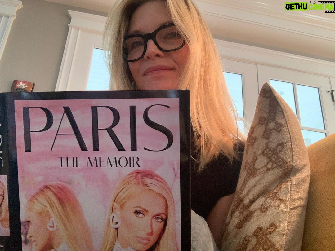 Michelle Pfeiffer Instagram - It’s really really good💕 @parishilton