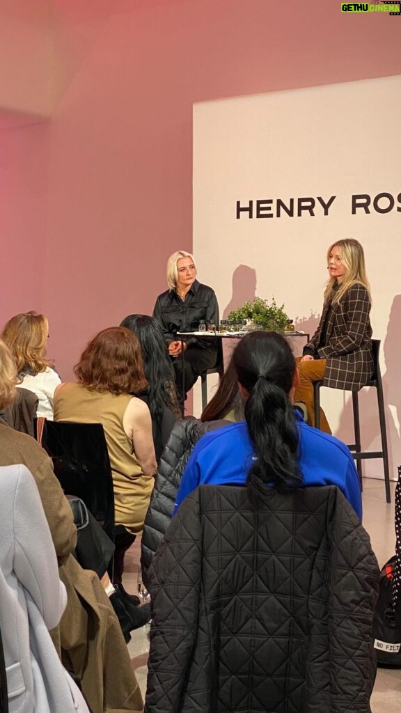Michelle Pfeiffer Instagram - Proud founder day speaking at the NY flagship store with the incredible @nordstrom team about @henryrose and then teaching a master class to educate @nordstrombeauty customers on the importance of ingredient transparency and my journey through launching the company. The holiday spirit there is infectious! Thank you, Nordstrom for having me❤️
