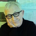 Michelle Pfeiffer Instagram - I just heard the devastating news of the beloved Leslie Jordan’s passing. Leslie was such a light for so many. Generously gifting the world with his love and humor, especially during this lockdown; one of our bleakest and loneliest times. He lived everyday to bring joy to every one he came in contact with. Such a talent. Such an extraordinary human being. Such a loss. Rest well my friend. 💔 @thelesliejordan