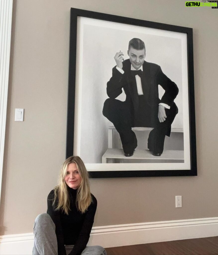 Michelle Pfeiffer Instagram - I love this @herbritts shot so much  that I blew it up. And now always reminded of how much I love him. What a talent. What a beautiful human being. Who had a laugh even sillier than @andersoncooper’s. 🥹
