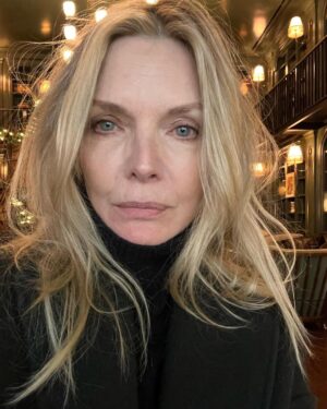Michelle Pfeiffer Instagram - Happy 1st weekend of 2024!