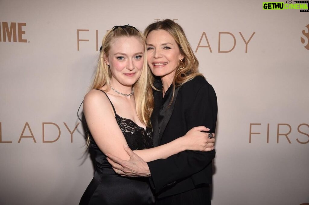 Michelle Pfeiffer Instagram - Can you tell how much i love this person?🥰@dakotafanning