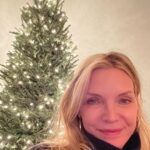 Michelle Pfeiffer Instagram - ‘Tis the season.