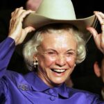 Michelle Pfeiffer Instagram - “Sandra Day O'Connor was often described as the most powerful woman in America as well as one of its most admired public officials. She was a centrist on an ideologically divided court, and she used her position to steer a middle course on the controversial issues of her time, including affirmative action, abortion, religion and the death penalty.“ -David D. Savage, @latimes Thank you for your tenacious work. Rest well. 🤍