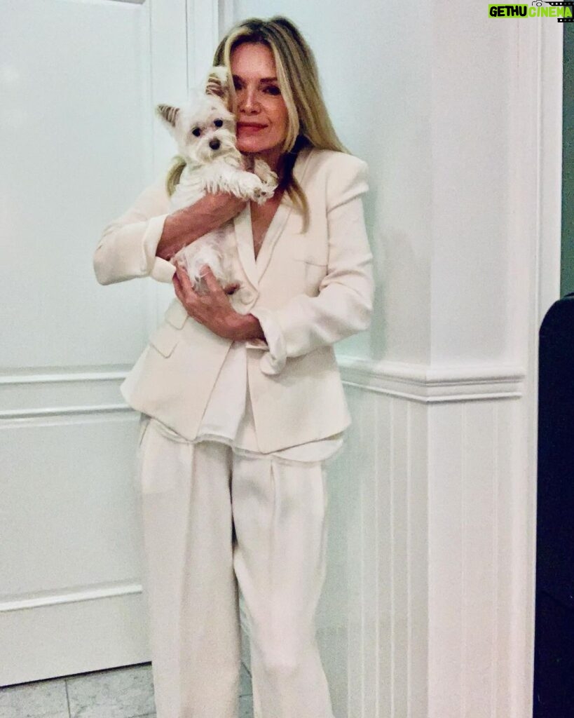 Michelle Pfeiffer Instagram - White on White on White. 🤍 Suit: @giorgioarmani 2019 #timeless