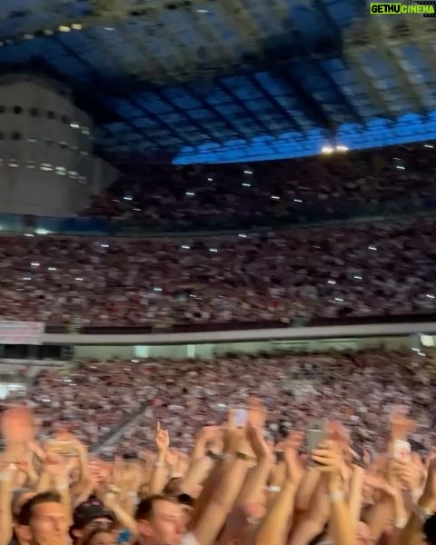 Mick Jagger Instagram - Thank you Milan, you were such a fun audience! Next stop London! Milano Stadio San Siro