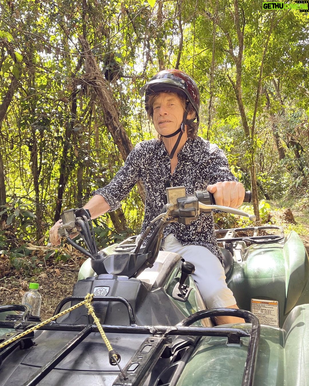 Mick Jagger - 306K Likes - Welcome to the jungle!