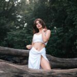 Miesha Saakshi Iyer Instagram - A new era of me. 📸 @shailendra_pardeshi 📍@suryashibirresort #december #allwhite #gratitude