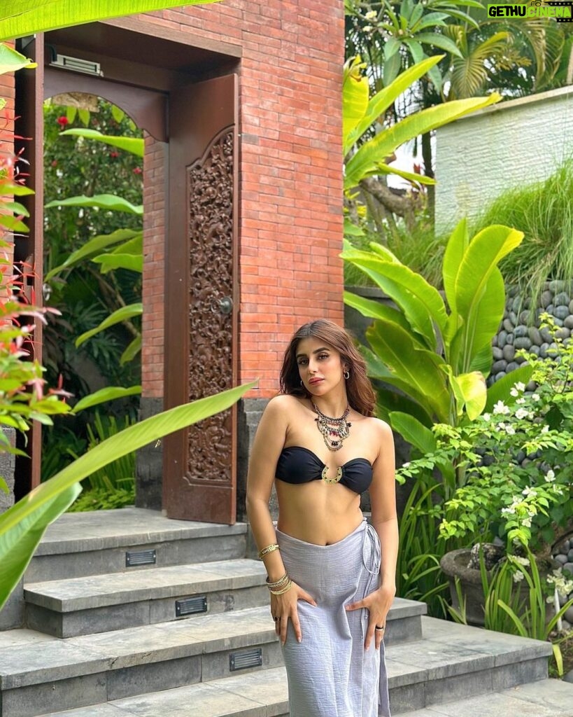 Miesha Saakshi Iyer Instagram - And maybe all I needed was some Vitamin B-ali 🥥🌊🐚 @nakula @thebijavillas @goldcoastfilmsofficial Bali, Indonesia