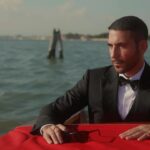 Miguel Ángel Silvestre Instagram - Venecia 80 @armanibeauty #armanibeauty 💥❤️ #publi #venezia80 @eusilva @jaimelorentelo @juliette.dalton @jesus_pyn 🎥 @jmartinezsoria