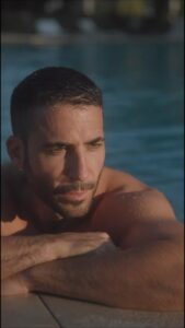 Miguel Ángel Silvestre Instagram - Coming soon… #acquadigio @armanibeauty