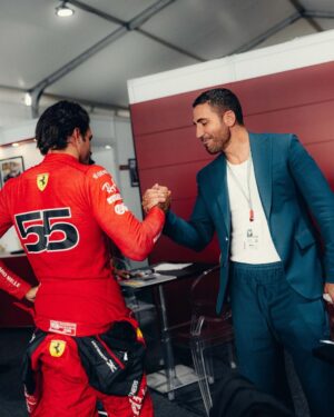 Miguel Ángel Silvestre Instagram - Getting ready @miguelangelsilvestre? 😉 

#MexicoGP #F1