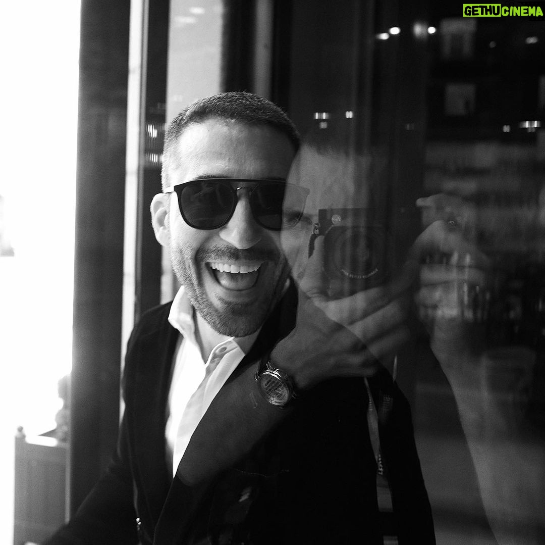Miguel Ángel Silvestre Instagram - @armanibeauty @sansebastianfes #publi @vanityfairspain @vanityfair @giorgioarmani 📸 @andresgarlujan @r0b3rtina_ @juliette_dalton @antoniadellatte @jesus_pyn @ivansanchezz