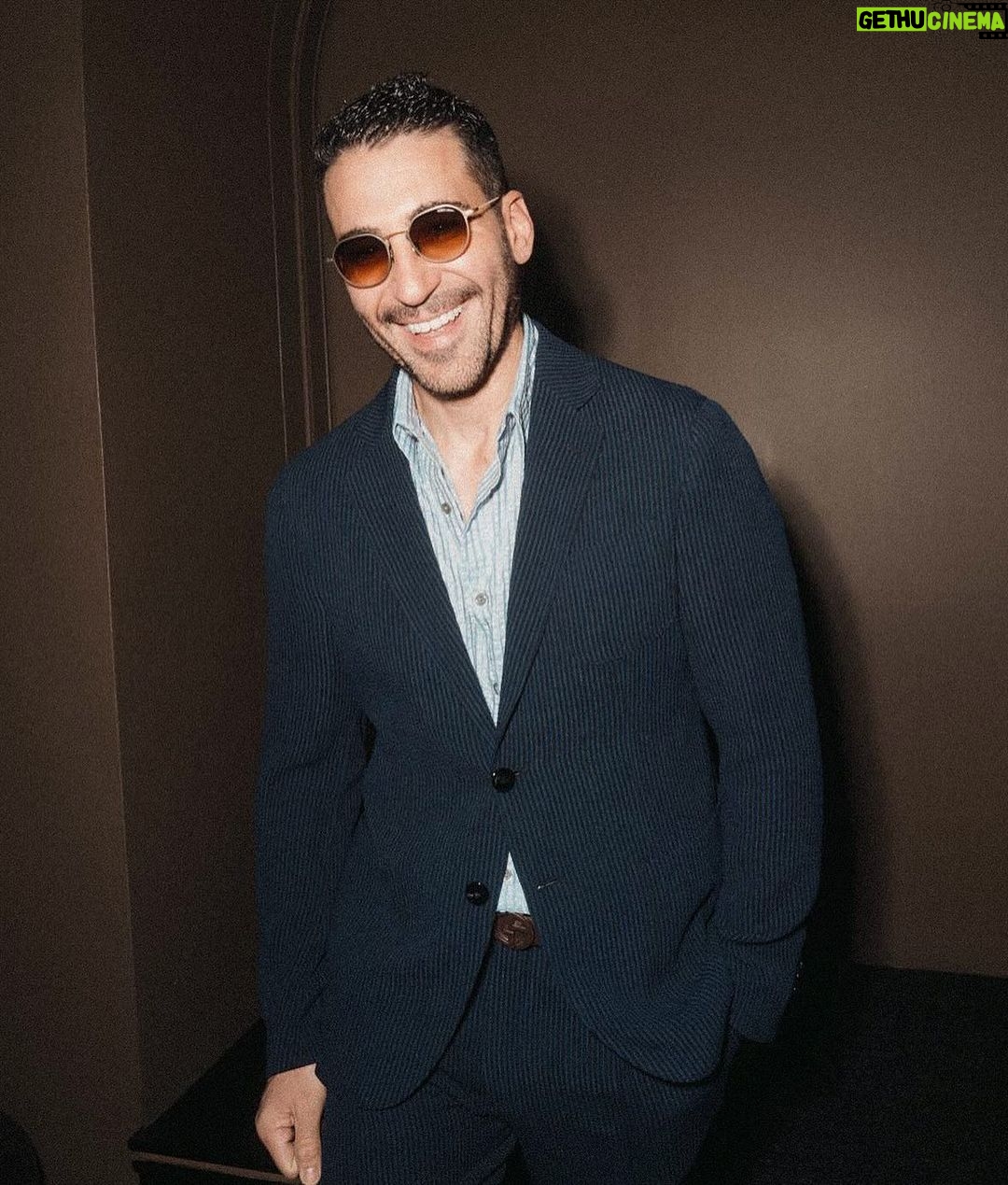 Miguel Ángel Silvestre Instagram - Milan. @giorgioarmani show.