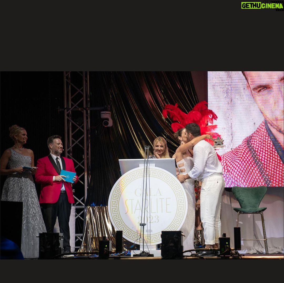 Miguel Ángel Silvestre Instagram - @fundacionstarlite 2023 @starlitefestival @antoniobanderas @giorgioarmani @sandrastarlite @ignaciomaluquer @pau_eche @carloslatre (primo mío ❤️) @rosanaoficial @valeriamazzaok @migueltorres @domingozapata …