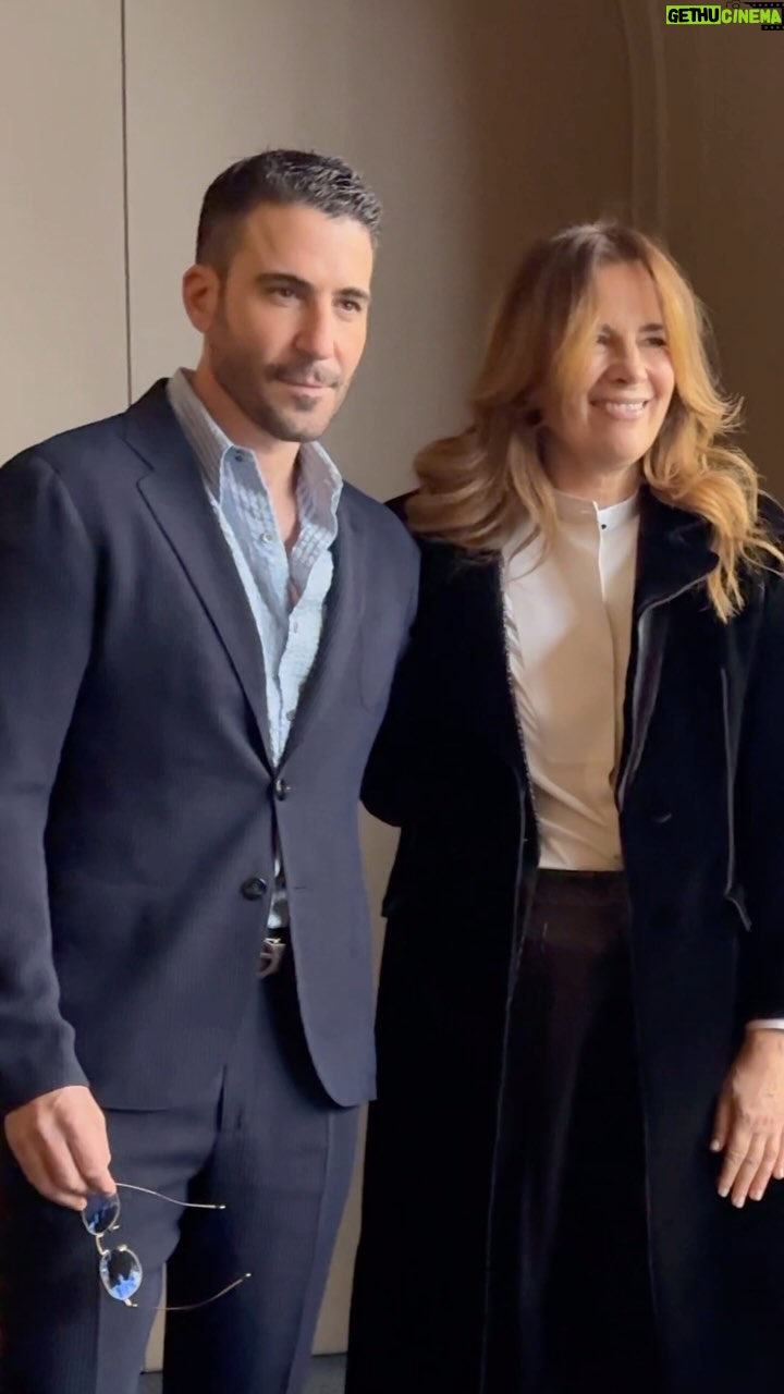 Miguel Ángel Silvestre Instagram - It’s always a delightful experience to be close to @giorgioarmani family. My dear @r0b3rtina_ ❤️ @pedroalonsoochoro #lorena Milano, Italy